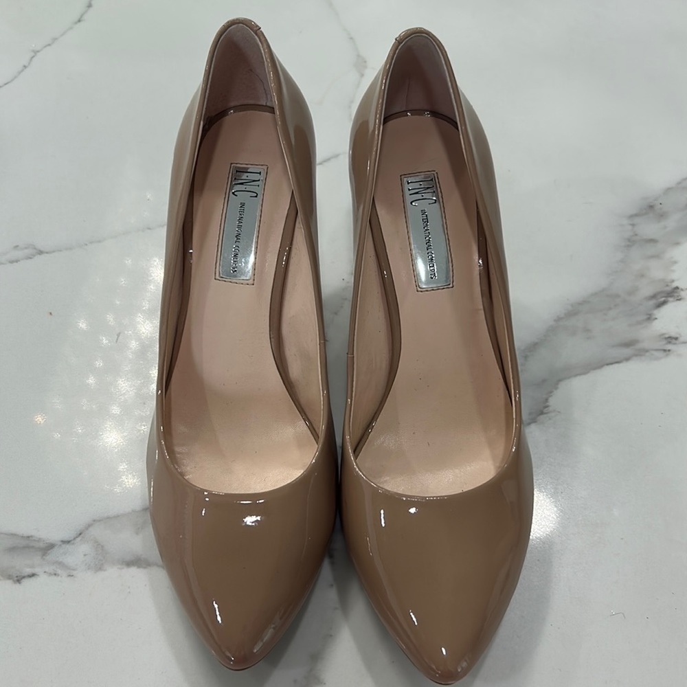 INC International Concepts Women’s Nude Patent Leather‎ Shoes. Size 8.5 M